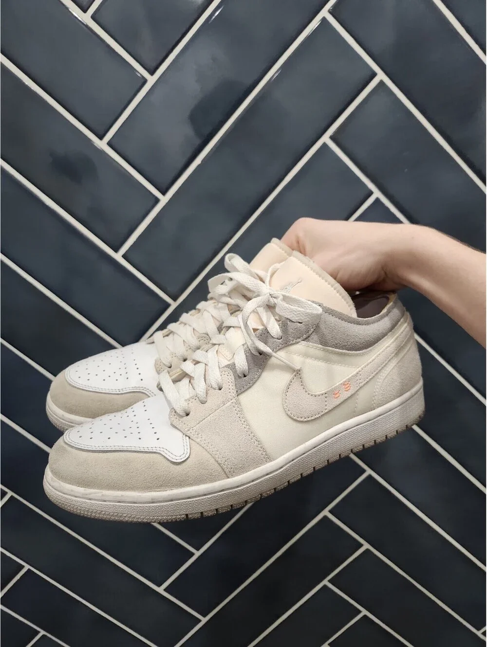 Nike Air Jordan 1 US MENS 10 Craft  Cream/ Phantom (DN1635-100)